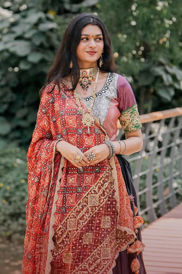 Soft Georgette Saree with Stone Work