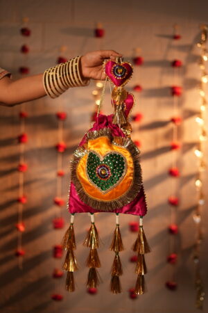 Dilruba (Pink Potli)