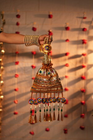 Gota (Colourful & Golden)